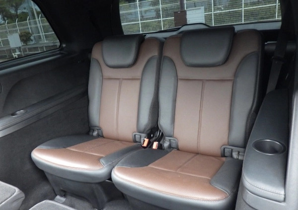Mercedes-Benz GL cena 129900 przebieg: 66900, rok produkcji 2012 z Piaseczno małe 742